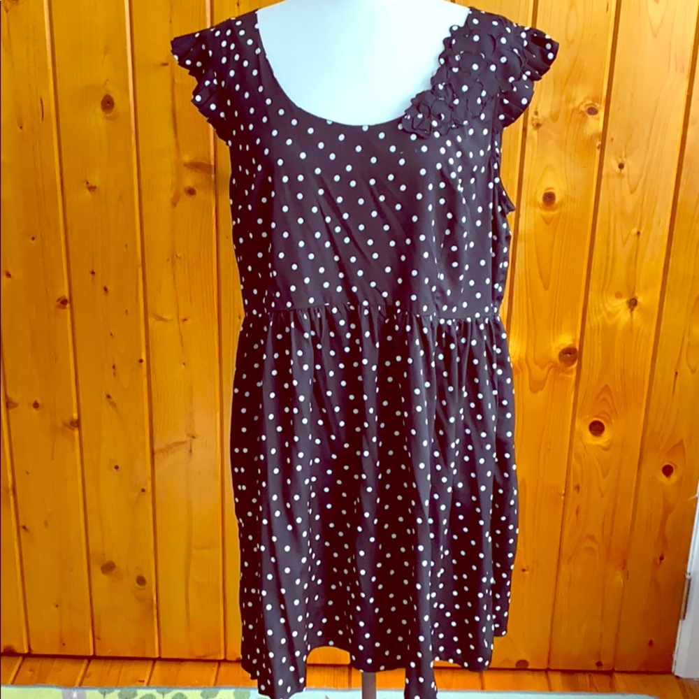 Elle black and white polka dot dress